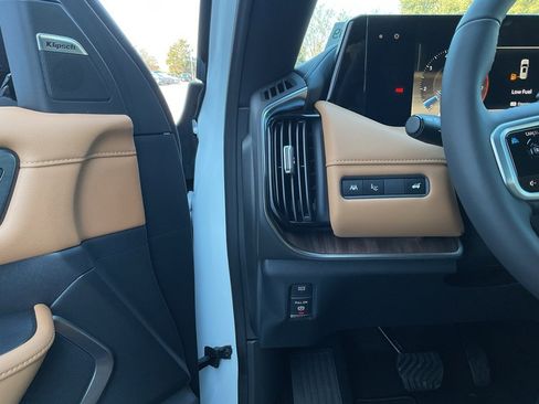 New 2026 Nissan Armada Platinum Reserve image 36