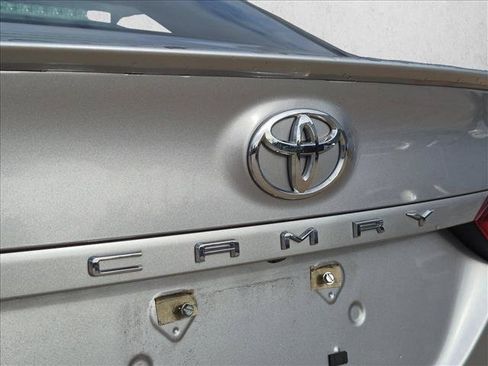 Used 2023 Toyota Camry SE FWD image 13