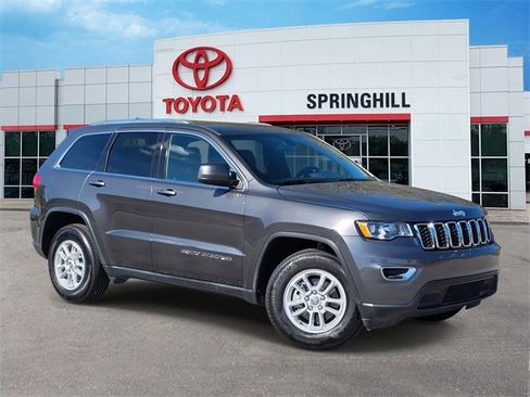 Used 2019 Jeep Grand Cherokee Laredo image 1