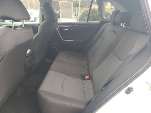 Used 2022 Toyota RAV4 XLE image 13