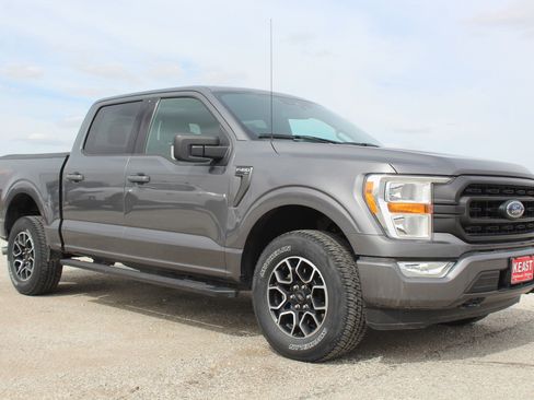 Used 2021 Ford F150 XLT w/ Equipment Group 301A Mid AWD/4WD image 3