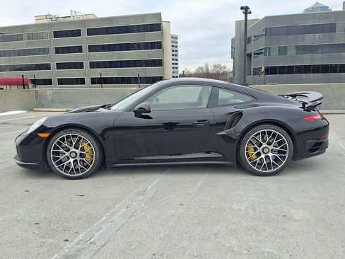 Used 2016 Porsche 911 Turbo image 2