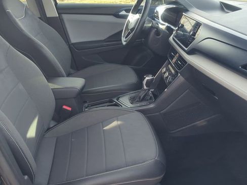 Used 2024 Volkswagen Taos SE image 24