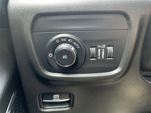 Used 2023 Jeep Grand Cherokee L Overland w/ Luxury Tech Group IV image 23