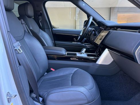 Used 2024 Land Rover Range Rover SE AWD/4WD image 25