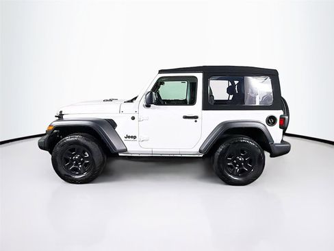 Used 2024 Jeep Wrangler Sport AWD/4WD image 4