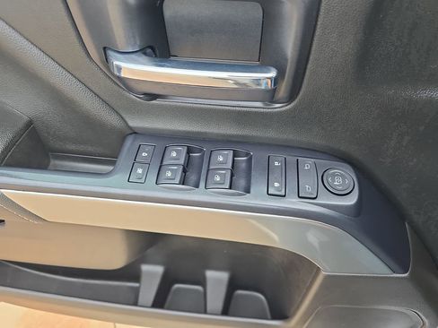 Used 2018 Chevrolet Silverado 1500 LT image 28