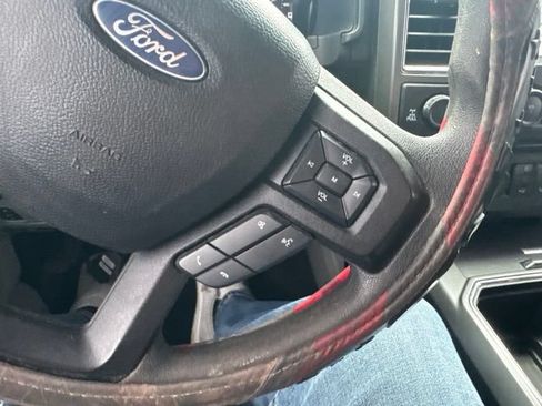 Used 2018 Ford F250 XLT w/ XLT Premium Package AWD/4WD image 16
