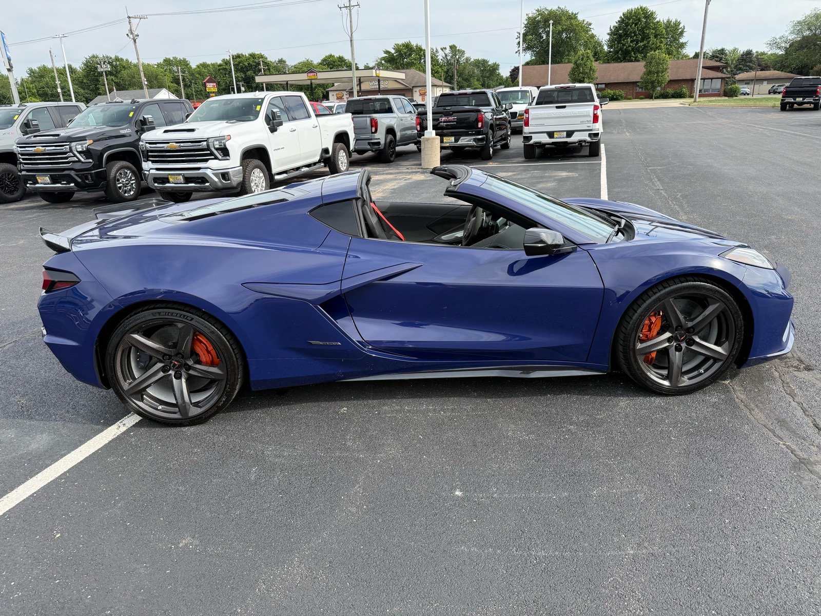 Used 2025 Chevrolet Corvette E-Ray w/ ZER Performance Package AWD/4WD image 12