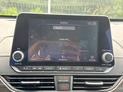 Used 2024 Nissan Altima 2.5 SV FWD image 26