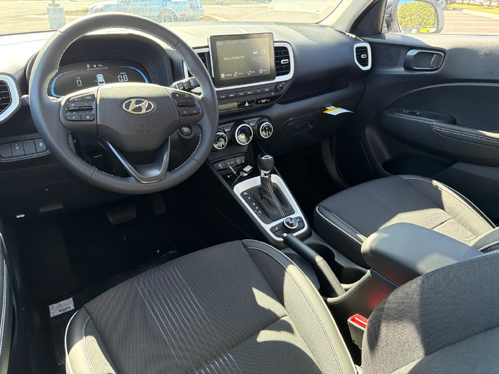 New 2026 Hyundai Venue SEL FWD image 23