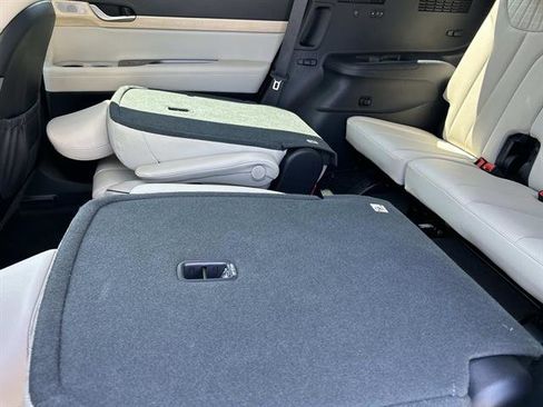 Used 2024 Hyundai Palisade Limited image 19