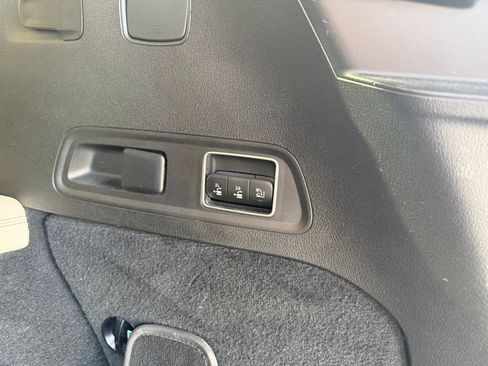 Used 2022 Mercedes-Benz GLS 450 4MATIC image 44