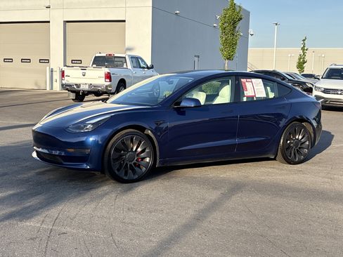 Used 2021 Tesla Model 3 Performance image 5