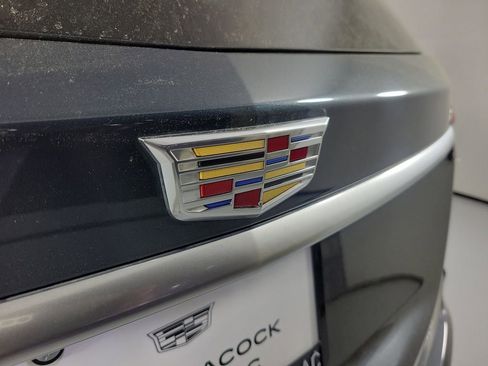 Used 2020 Cadillac XT6 Premium Luxury image 7