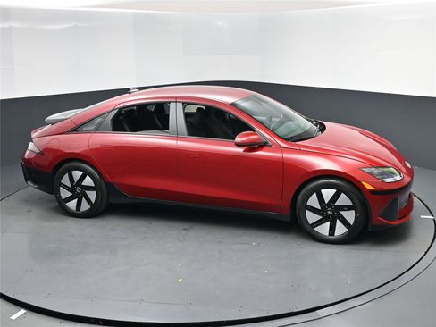 New 2025 Hyundai Ioniq 6 SE image 7