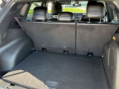 Used 2023 Jeep Compass Latitude w/ Sun and Sound Group image 59