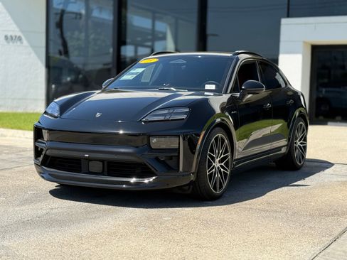 Used 2025 Porsche Macan Turbo Electric image 2