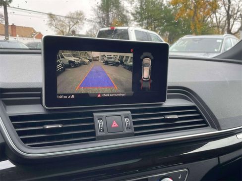 Used 2018 Audi Q5 2.0T Premium Plus w/ Premium Plus Package image 28