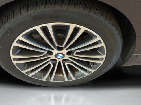 Used 2017 BMW 530i xDrive AWD/4WD image 52