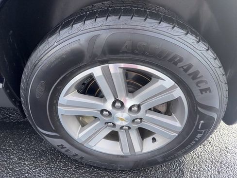 Used 2015 Chevrolet Traverse LT image 32