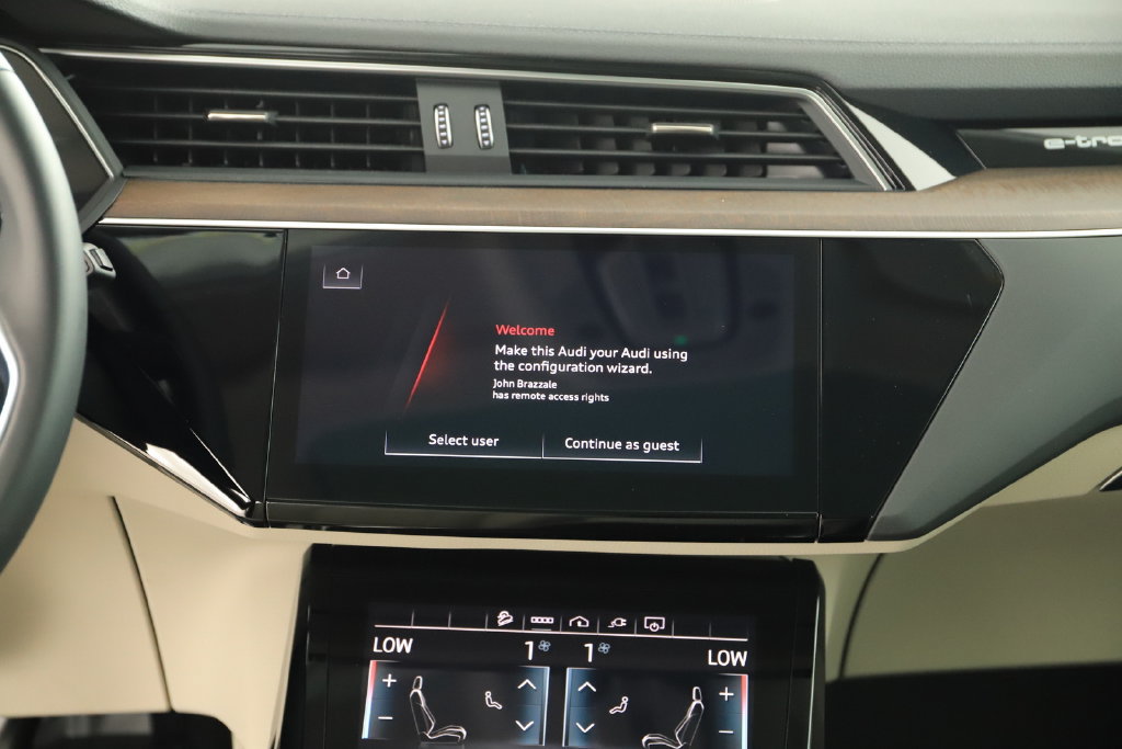 Certified 2024 Audi Q8 e-tron Premium AWD/4WD image 19