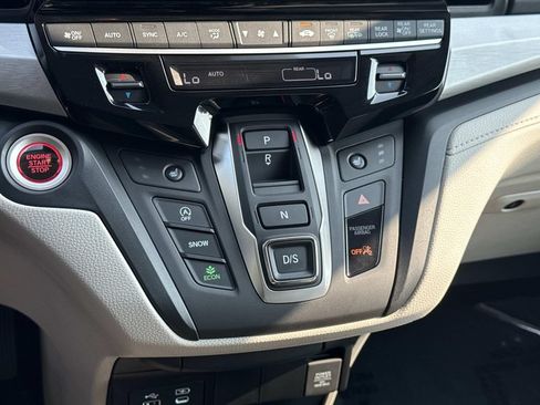 Certified 2026 Honda Odyssey EX-L image 6