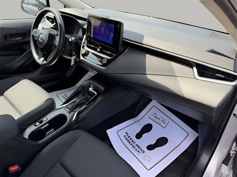 Used 2023 Toyota Corolla LE FWD image 25