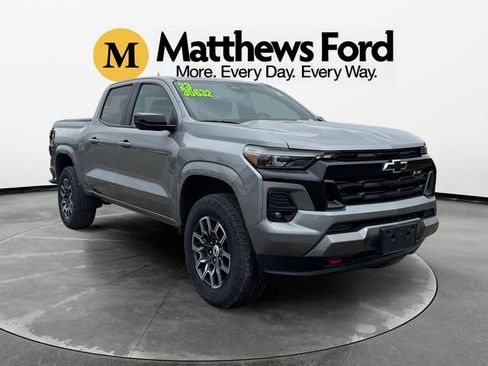 Used 2023 Chevrolet Colorado Z71 w/ Z71 Convenience Package 2 AWD/4WD image 7