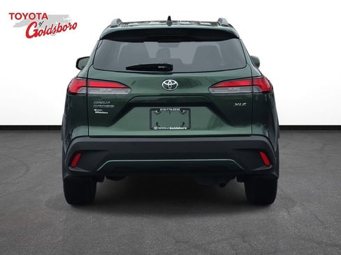 Used 2025 Toyota Corolla Cross XLE w/ Convenience Package image 6