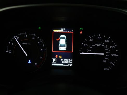 Used 2019 Subaru Crosstrek 2.0i Premium w/ Eyesight System image 17