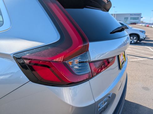 Used 2023 Honda CR-V Sport image 17