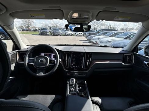 Used 2024 Volvo XC60 B5 Ultimate w/ Protection Package Premier AWD/4WD image 20