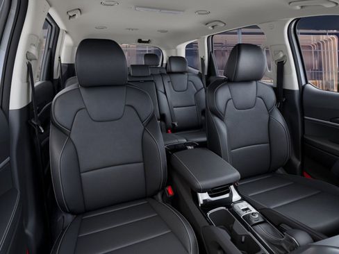 New 2025 Kia Telluride LX image 18