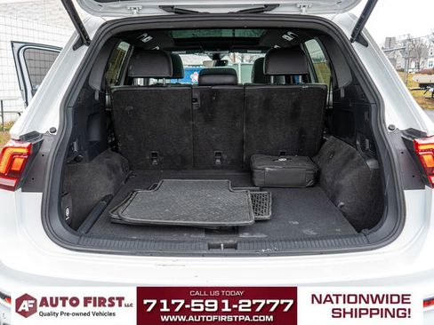 Used 2022 Volkswagen Tiguan SE R-Line image 12