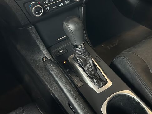 Used 2017 Acura ILX FWD image 22