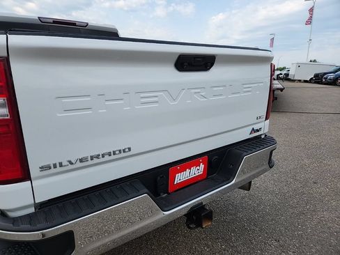 Used 2020 Chevrolet Silverado 3500 LTZ w/ LTZ Convenience Package AWD/4WD image 39