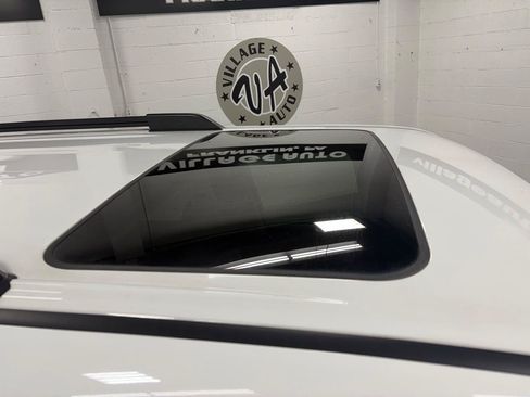 Used 2024 Toyota 4Runner TRD Off-Road Premium w/ Moonroof Package AWD/4WD image 11