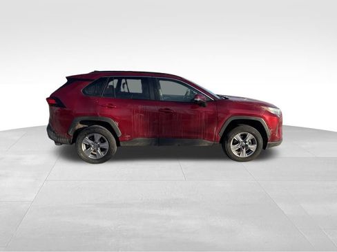 Used 2025 Toyota RAV4 XLE image 5