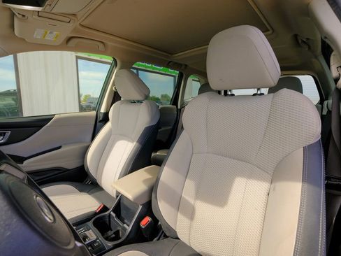 Used 2024 Subaru Forester Premium image 27