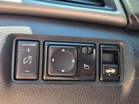 Used 2017 Nissan Sentra SV w/ Style Package FWD image 24