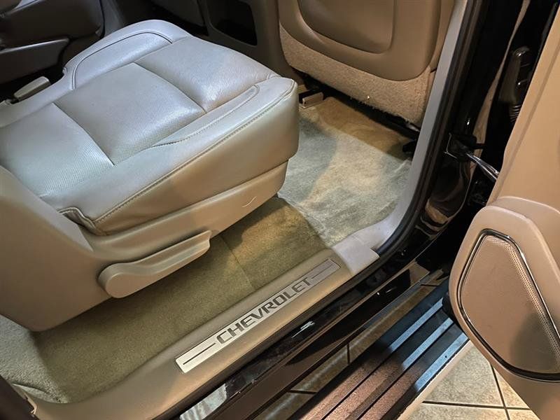 Used 2015 Chevrolet Suburban LTZ AWD/4WD image 64