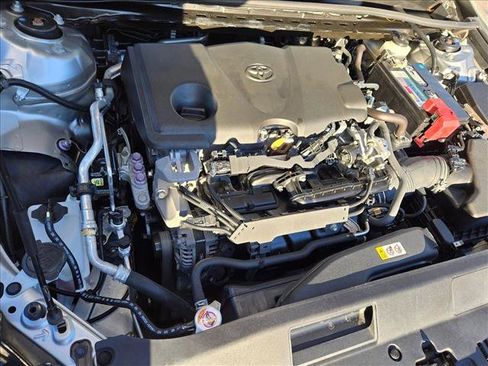 Used 2021 Toyota Camry SE image 19