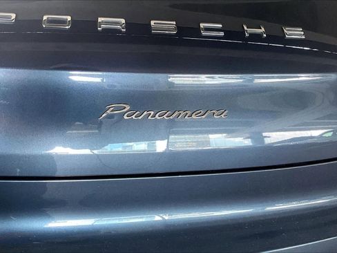 Used 2014 Porsche Panamera RWD image 29