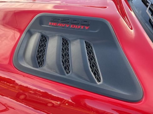 Used 2024 RAM 2500 Laramie w/ Night Edition image 40