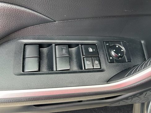 Certified 2021 Toyota RAV4 XLE FWD image 13