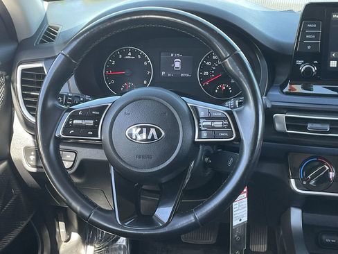 Used 2021 Kia Seltos S image 13