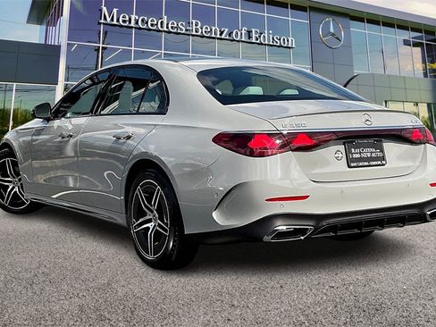New 2026 Mercedes-Benz E 350 4MATIC Sedan image 3