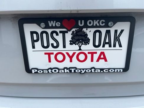 Used 2022 Mitsubishi Outlander SE image 8