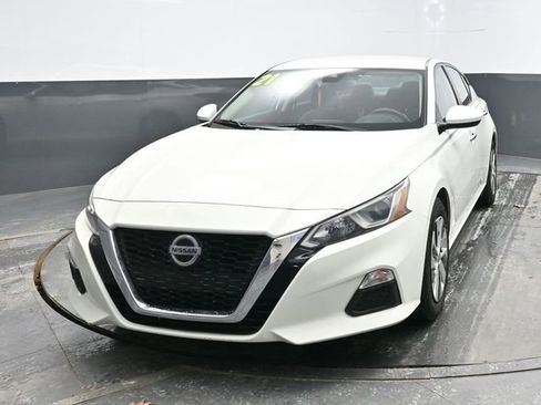 Used 2021 Nissan Altima 2.5 S image 2